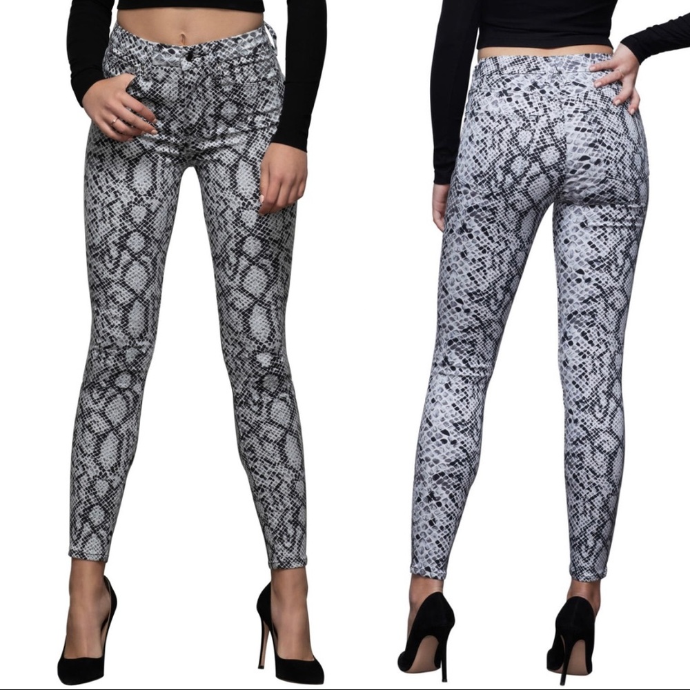 Good American Snakeskin Skinny Jeans